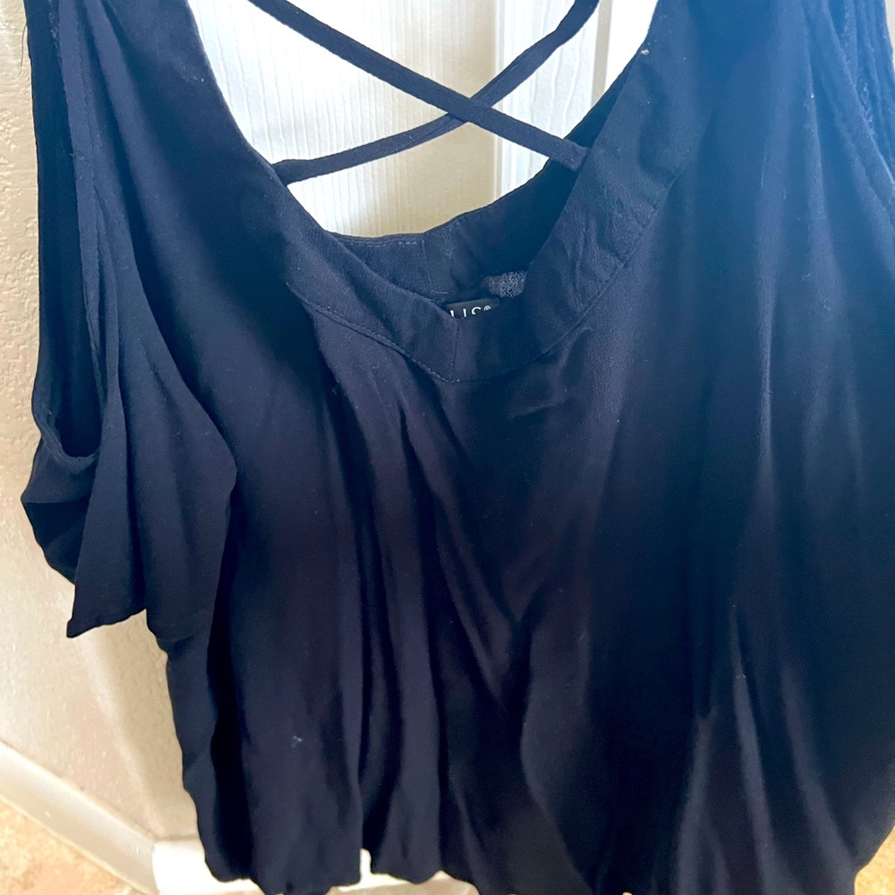 Venus unique neckline black top. Size XLarge